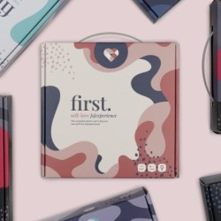 First. Kit d'iniciació per a la primera sexperiència d'autoamor