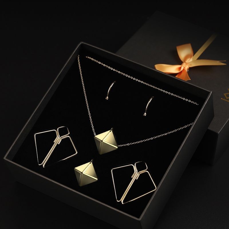 Pinças de mamilo com pendente pesado - ouro