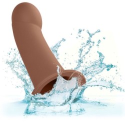 Performance Maxx Extenze s postrojem z hnědé kůže