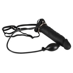 Pene con imbracatura e pompa