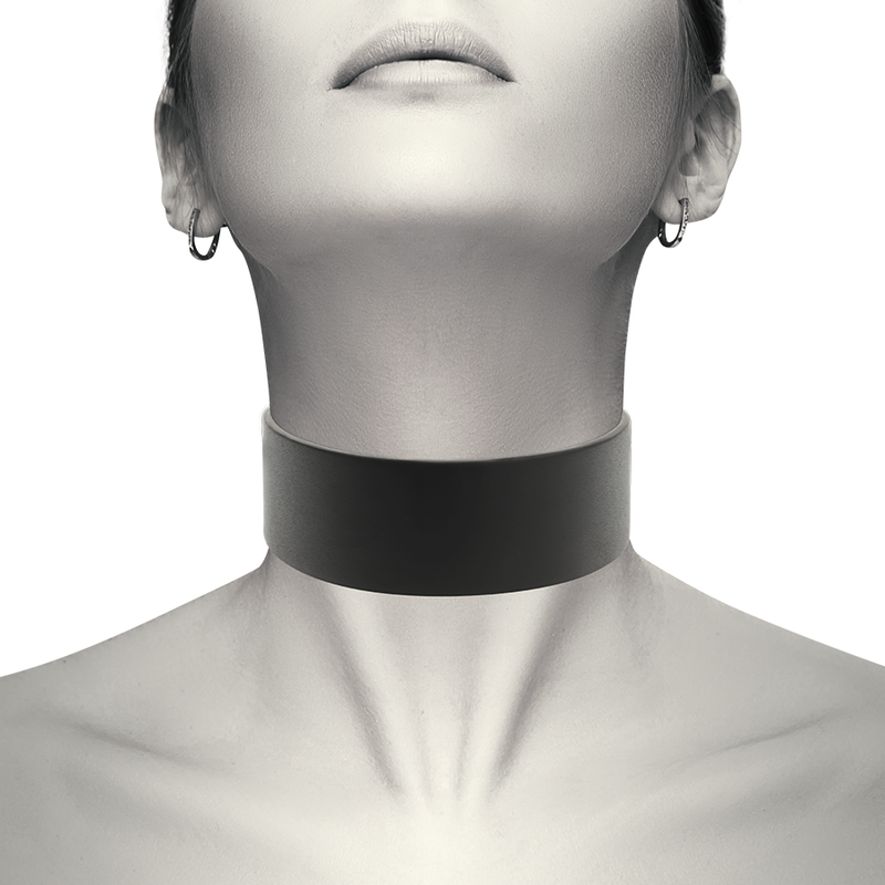 Veganski usnjeni choker Veganski usnjeni choker