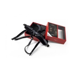 Sele med svart dildo storlek M