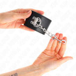Mustade reguleeritavate luku käeraudadega 16–23 cm x 5,5 cm