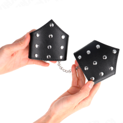 Algemas Estilo Pontiagudo Preto Com Corrente Ajustável 17-23 Cm X 8.5 Cm