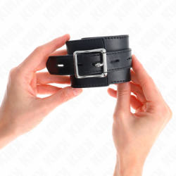 Juodos spalvos apyrankės su reguliuojamu juodos spalvos dirželiu 17–28 cm x 6 cm