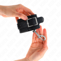 Eenvoudige polsbanden met rij zwarte verstelbare klinknagels 17-28 cm x 5 cm