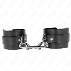 Yksinkertaiset rannekkeet niittirivillä ja suurella soljella, musta, säädettävä 17–28 cm x 5 cm