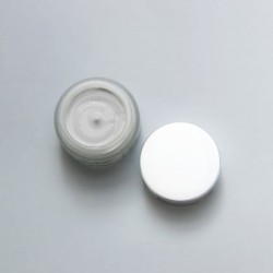 Krem na dzień z ekstraktem z kawioru Essence 50ml